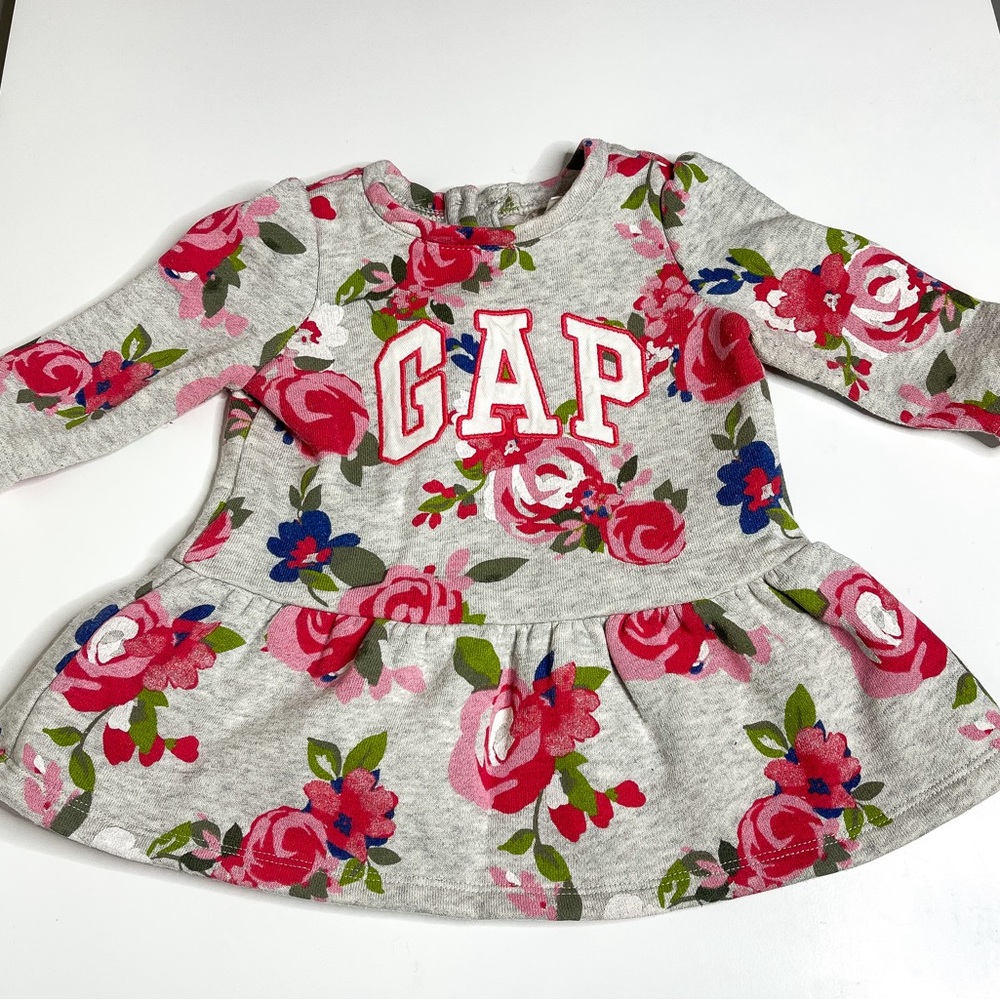 2 For $10 Baby girl dress Gap floral sweater dress size 3-6 M